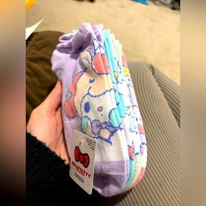 Nwt womens hello kitty Kawaii socks set of 5